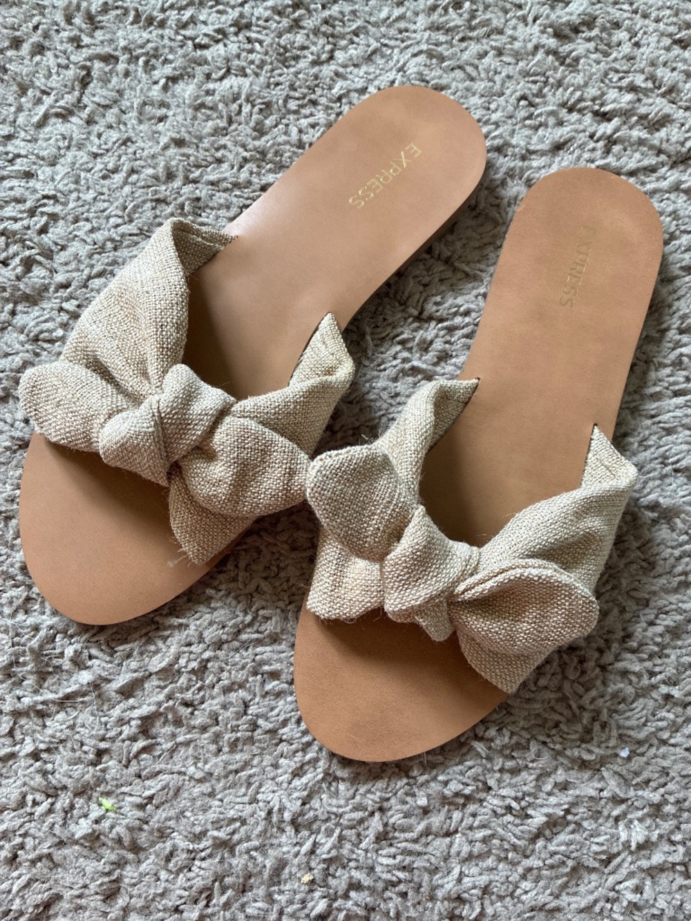 Express sandals